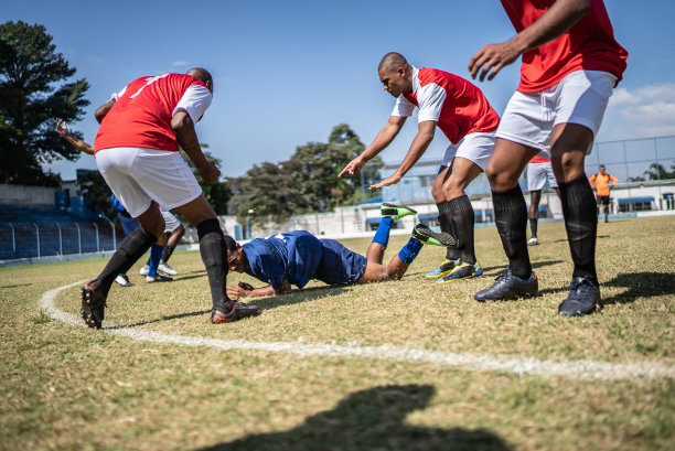 的结合显得 的结合显得