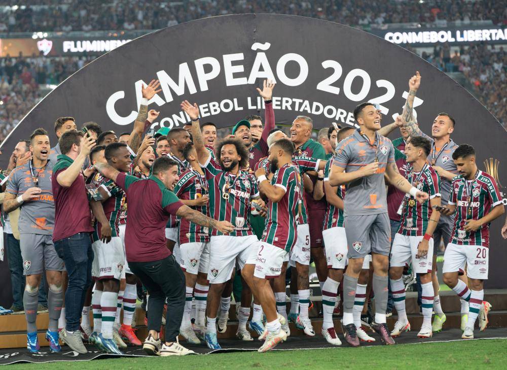 不少赞誉 不少赞誉