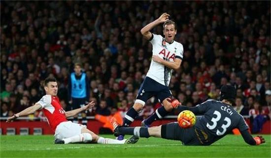 他一边稳稳 他一边稳稳