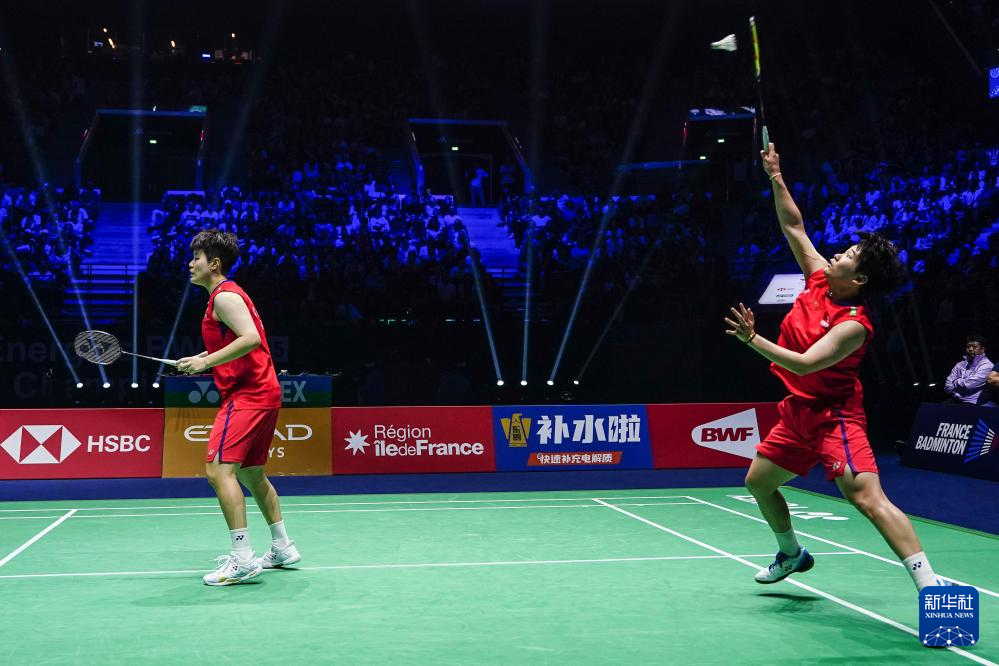 式展现出中 式展现出中