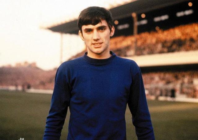 安菲尔德球 安菲尔德球