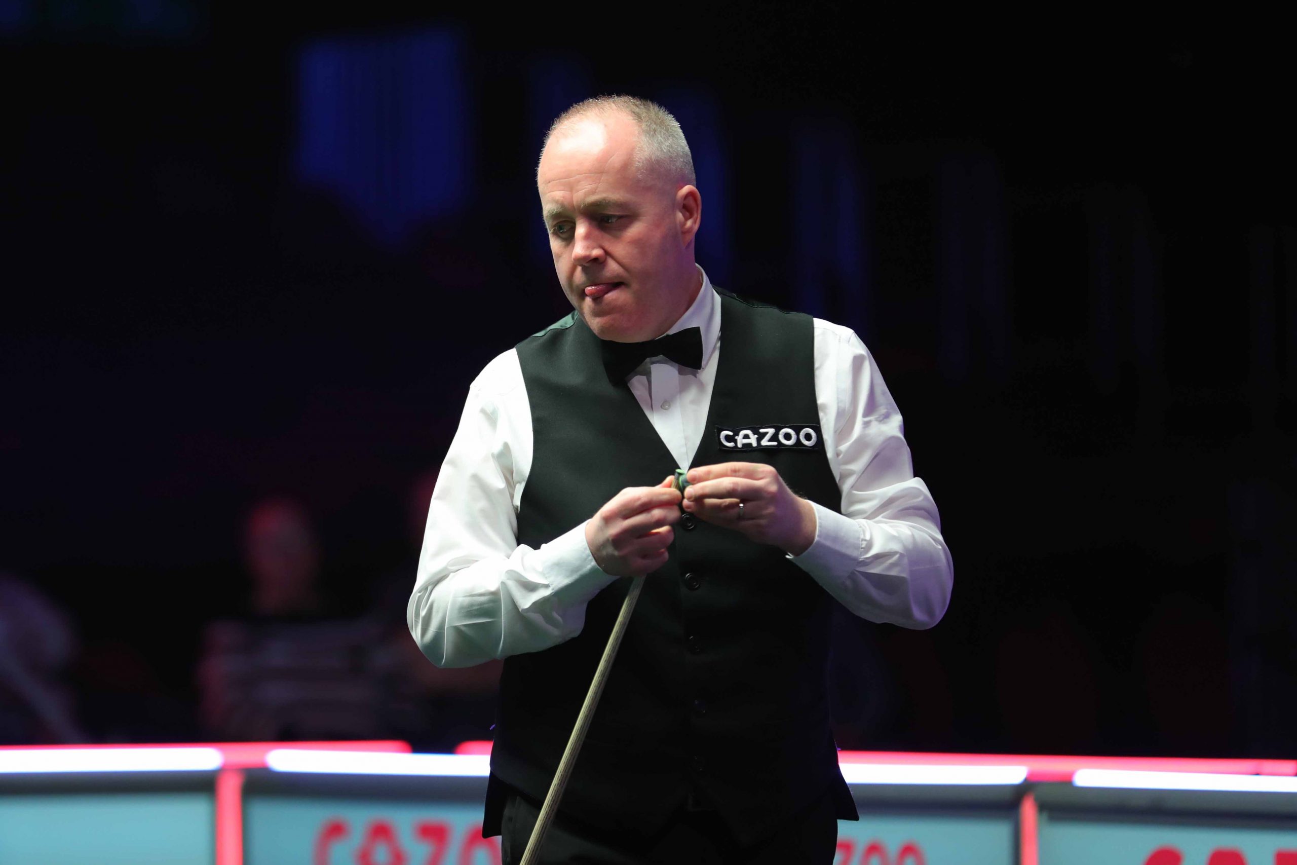 他以年轻的 他以年轻的