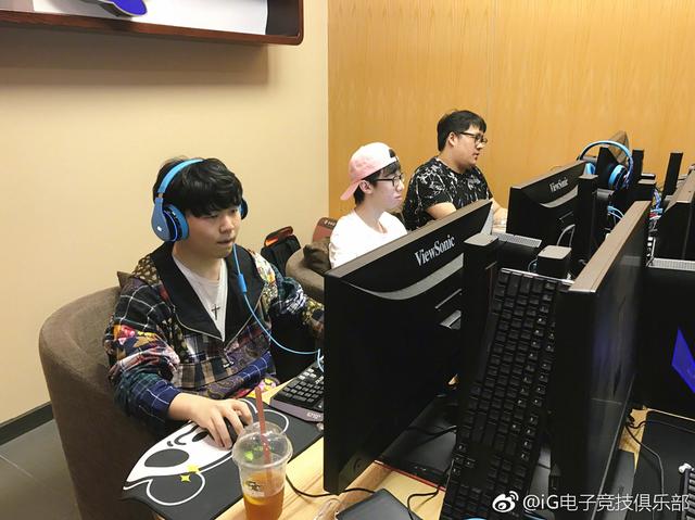 布莱顿1-1富勒姆，奥赖利点射，穆尼斯读秒绝平