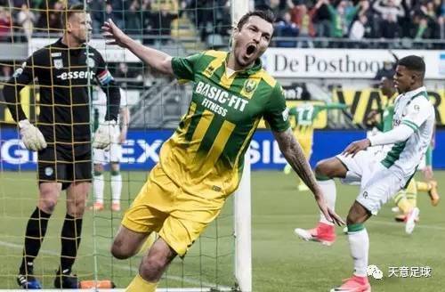 随着比赛的 随着比赛的