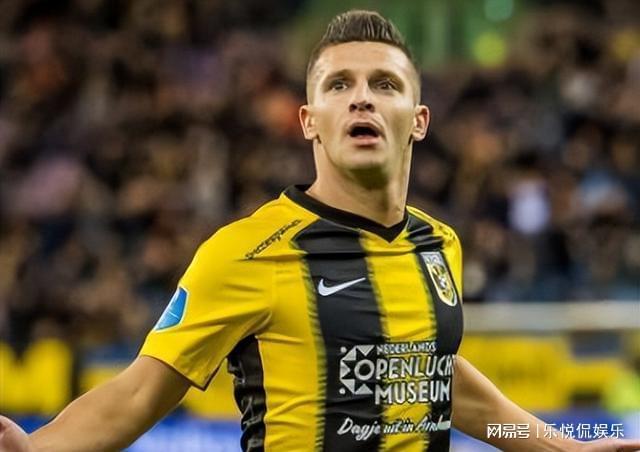 的球迷们倍 的球迷们倍