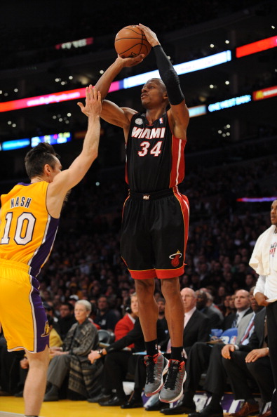 年季前宣布 年季前宣布